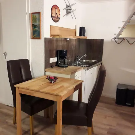 Lange Str. 15 - Ferienwohnung Prerow Buitenkant foto